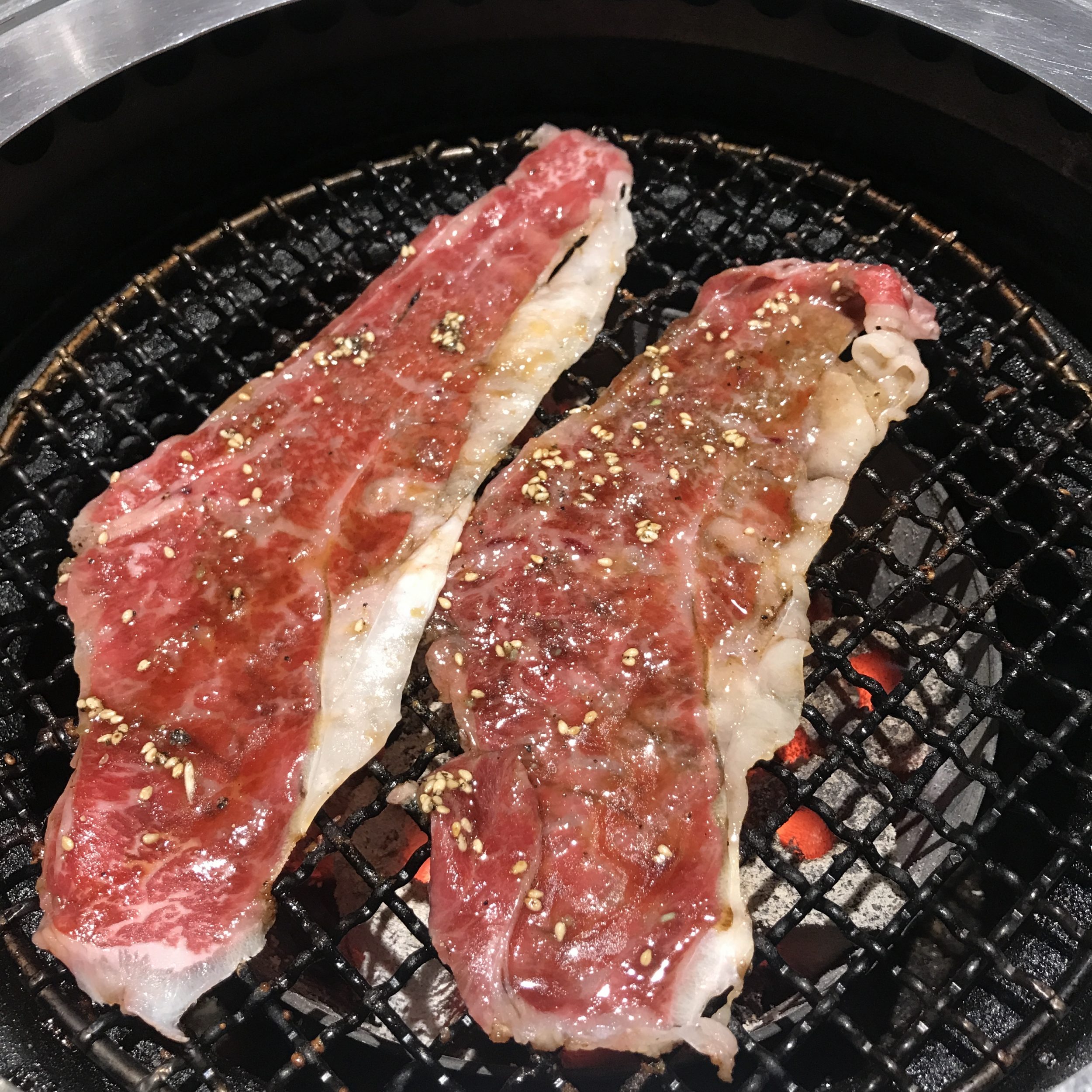 秋葉原たん清のうまいお肉