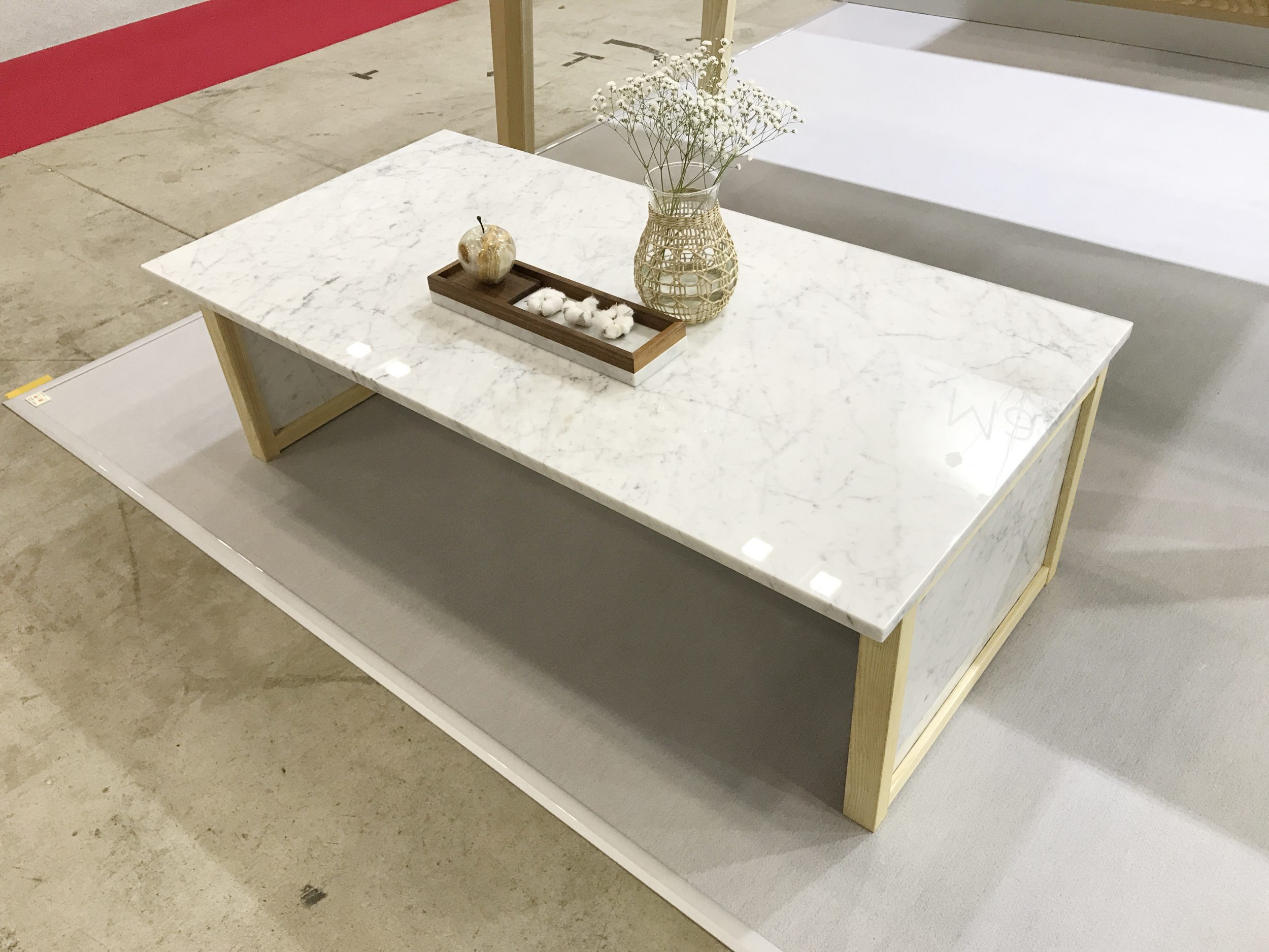 大理石家具URBANOリビングテーブル