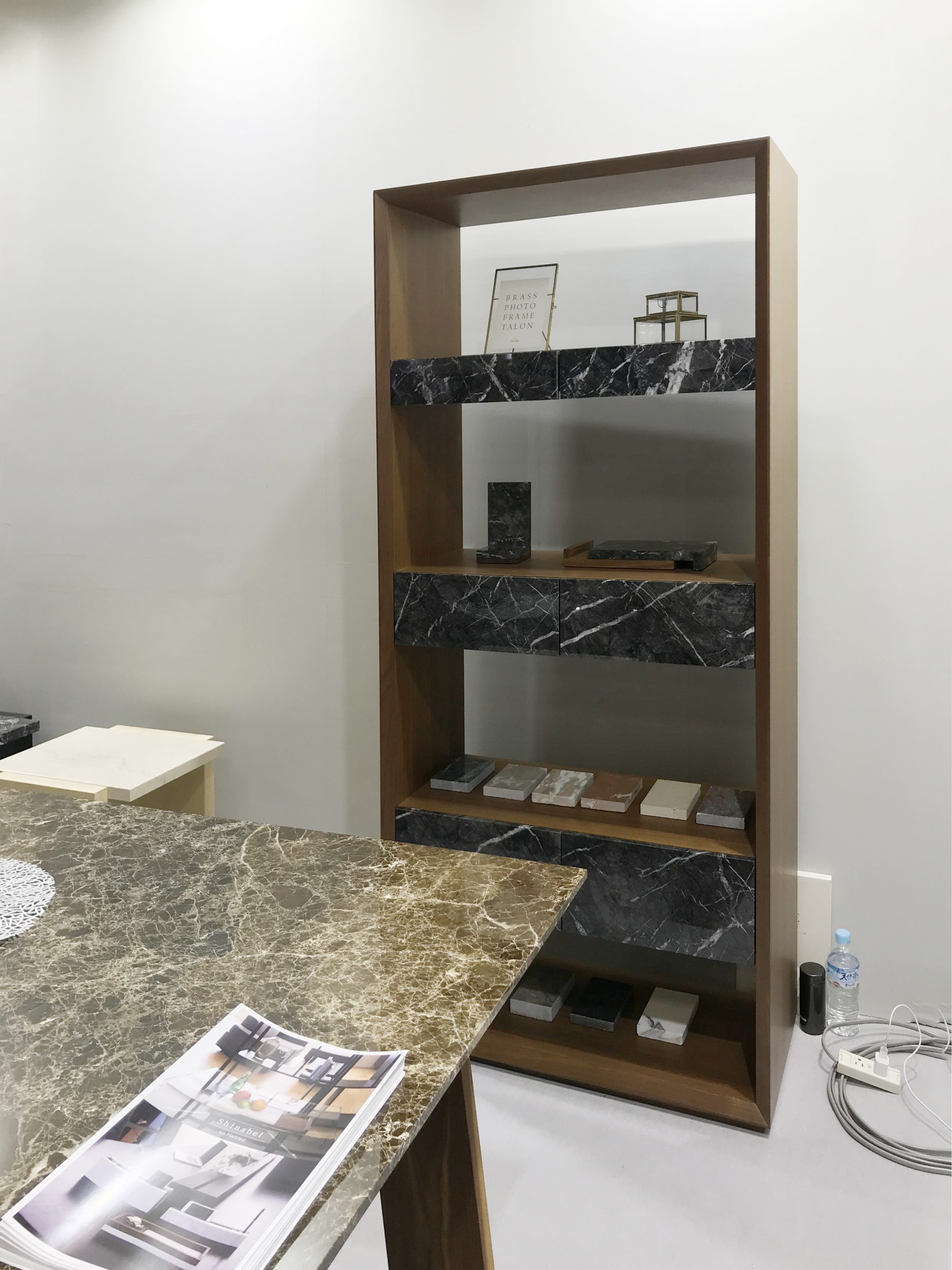 大理石家具URBANOシェルフ