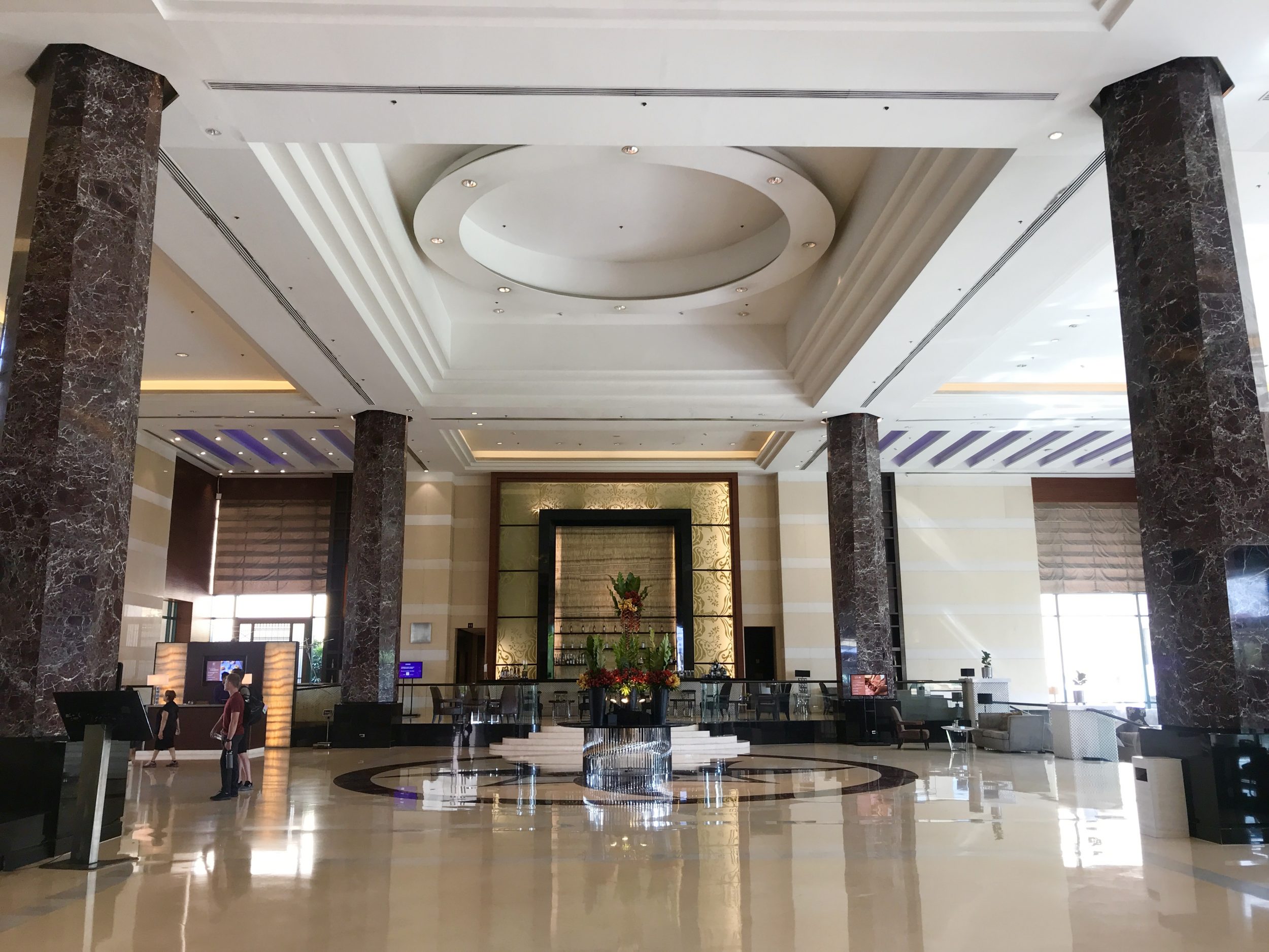 セブ島ホテルのエントランス