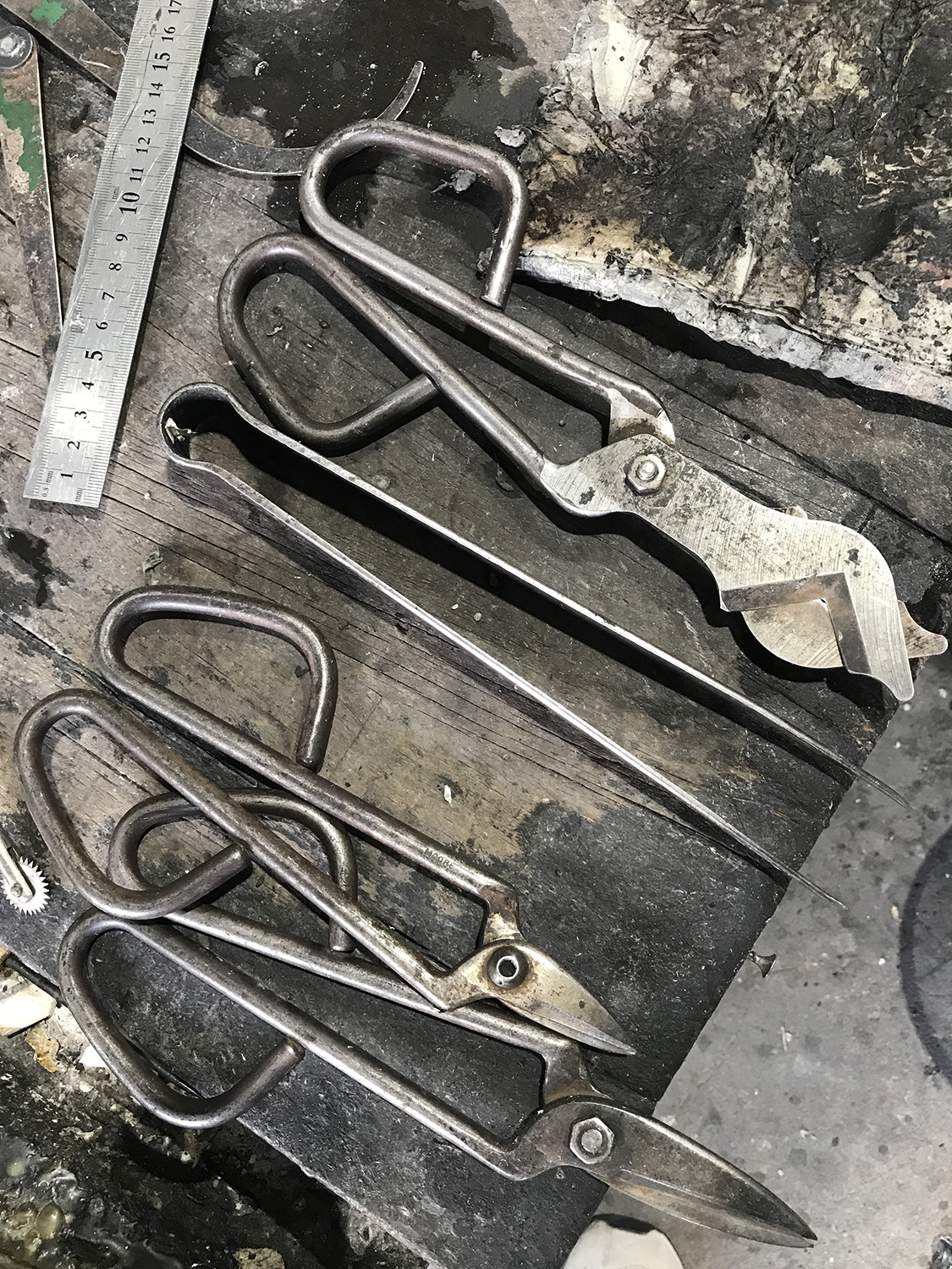 ガラス工房の道具たち