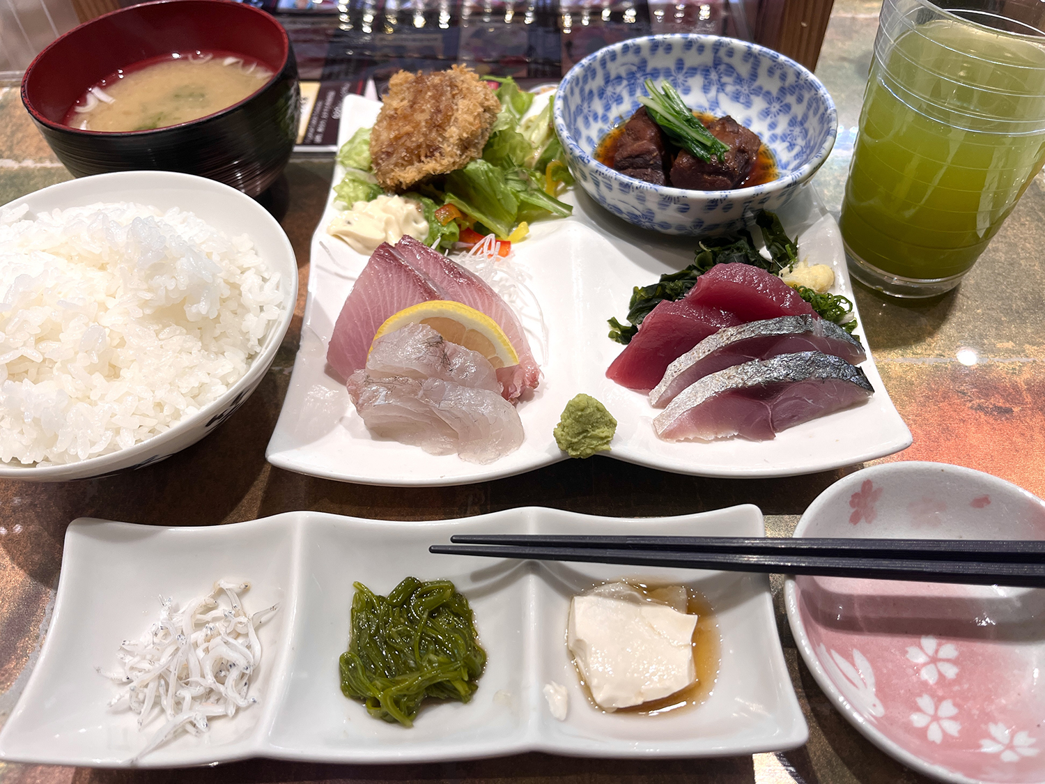 静岡のへそのランチ