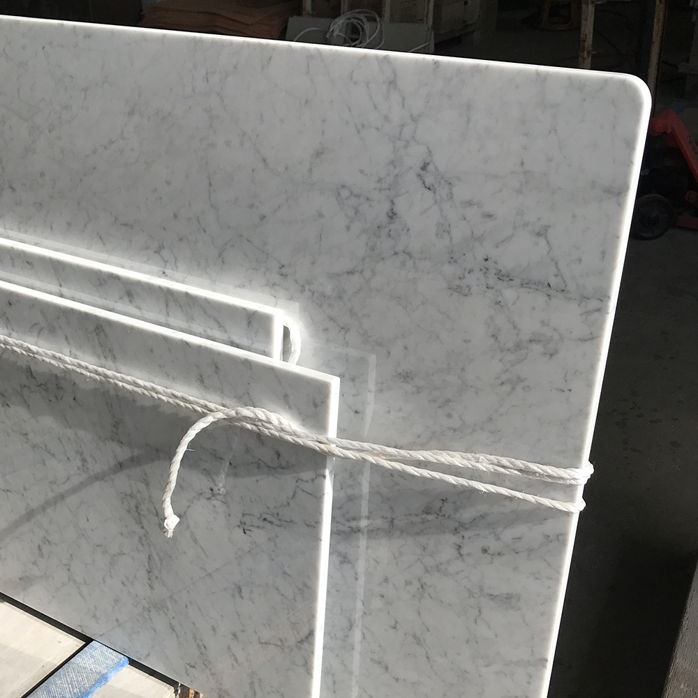 天然大理石の天板